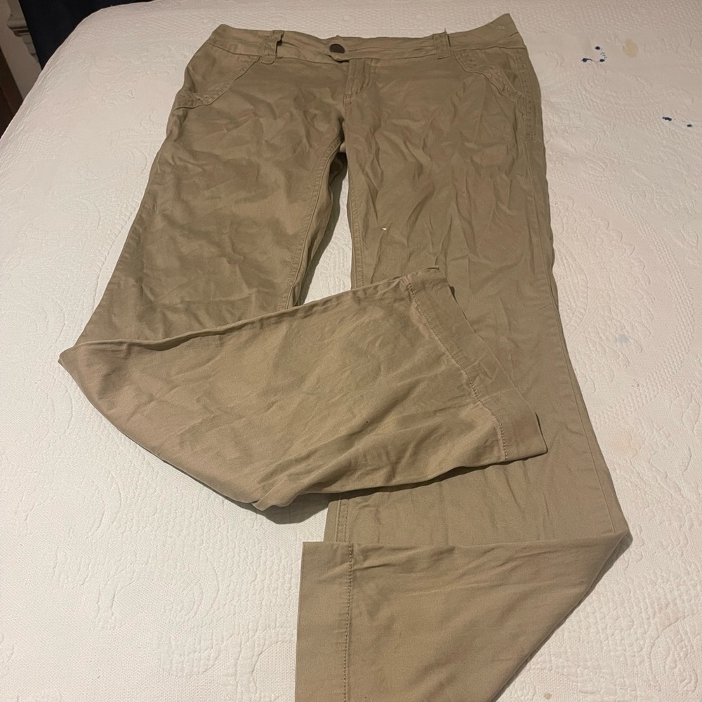 Ladies khaki pants